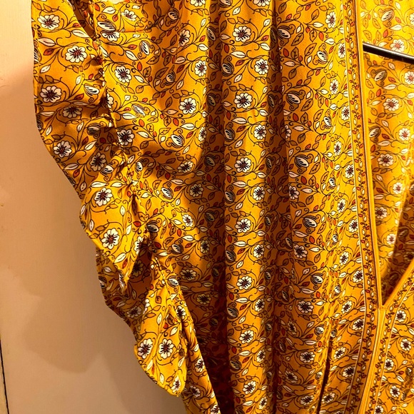 Max Studio Top - Picture 6 of 9